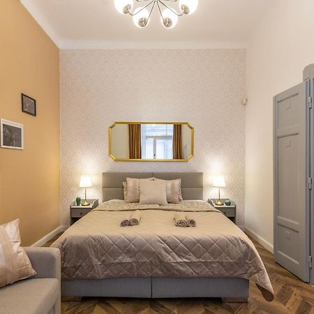 Central Quentin Home With Sauna Next To The New York Cafe Budapest Ngoại thất bức ảnh