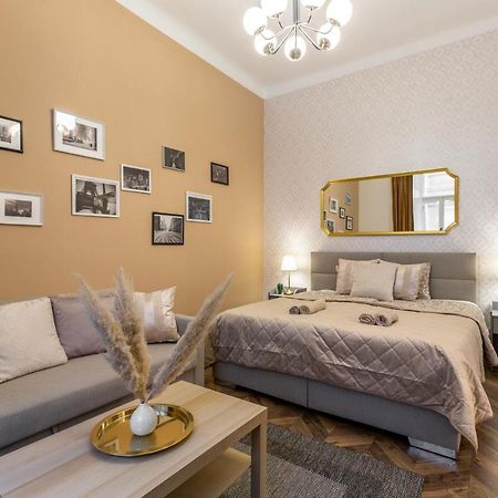 Central Quentin Home With Sauna Next To The New York Cafe Budapest Ngoại thất bức ảnh