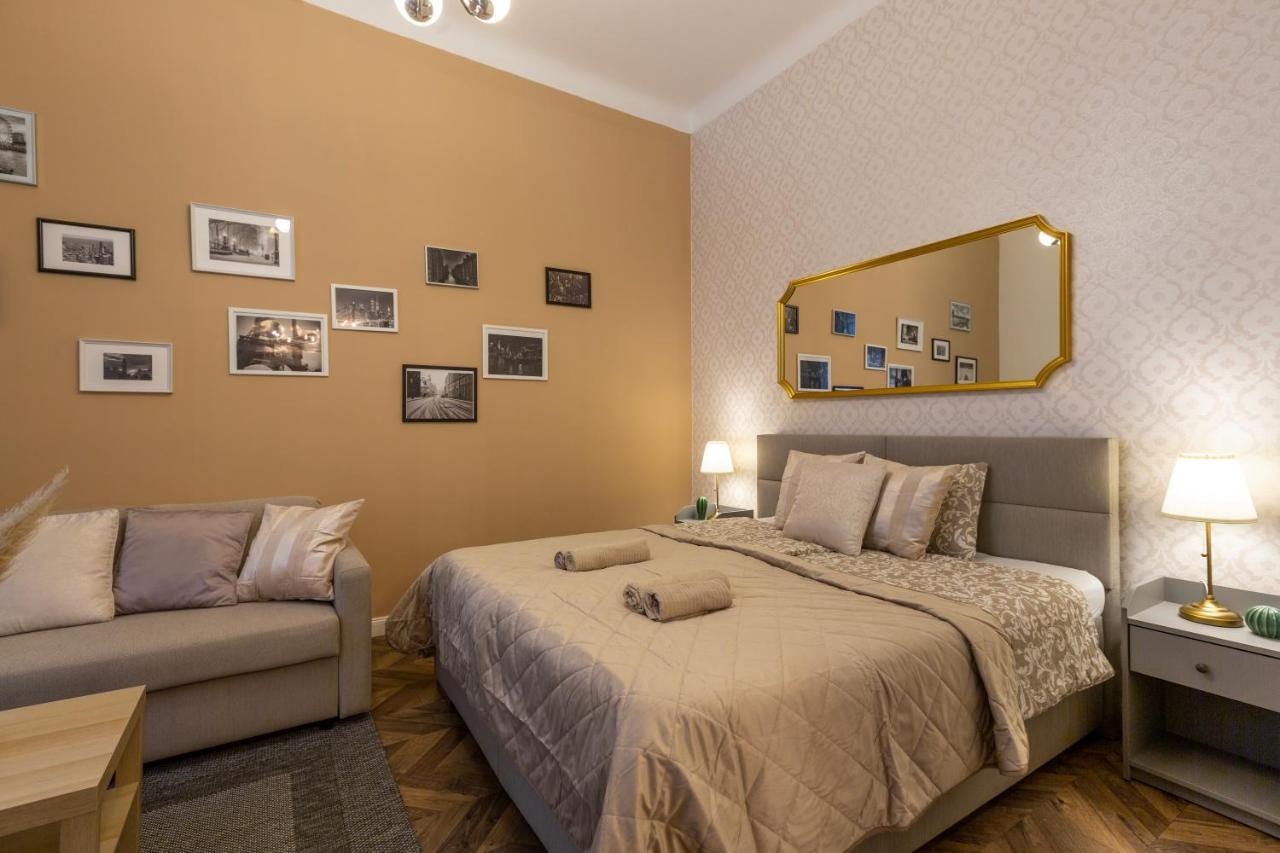 Central Quentin Home With Sauna Next To The New York Cafe Budapest Ngoại thất bức ảnh